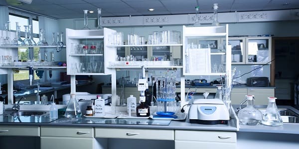SCIENTIFIC LAB EQUIPMENT
